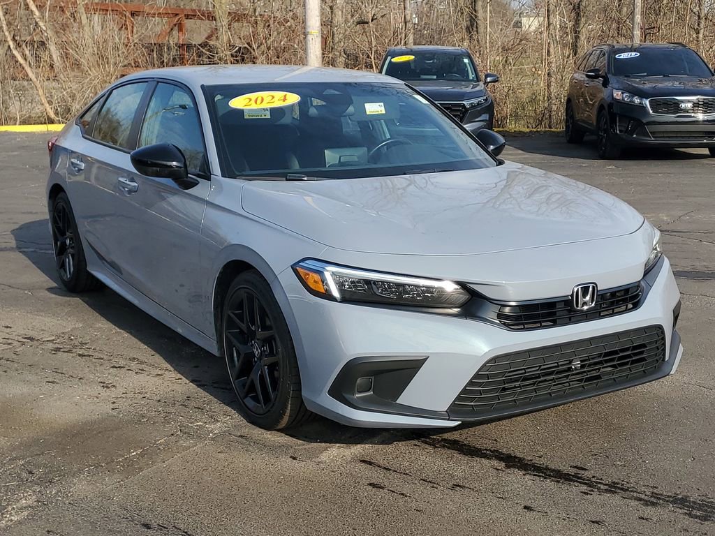 Used 2024 Honda Civic Sport image 2