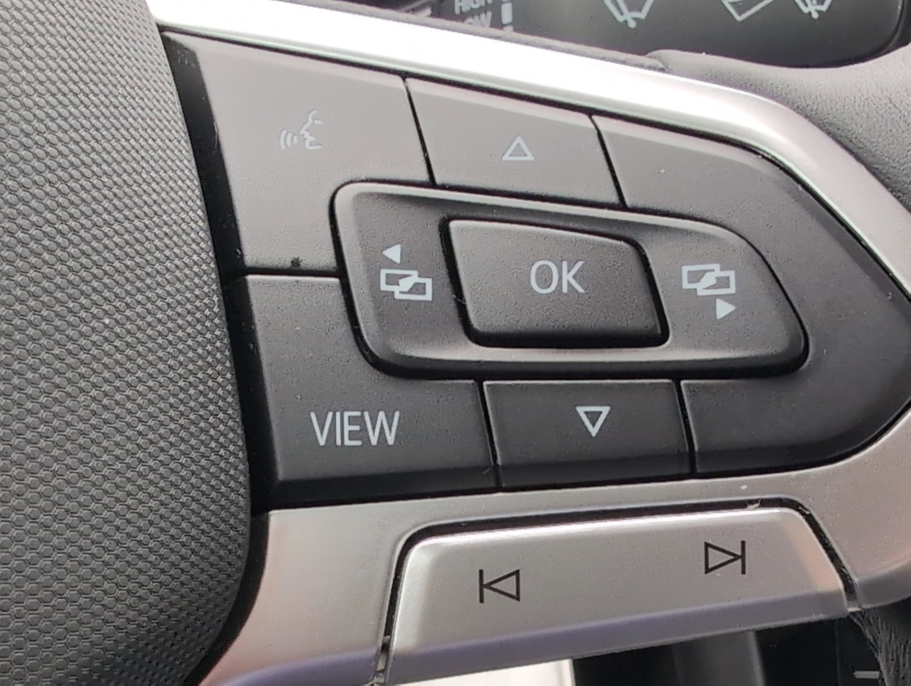 Used 2025 Volkswagen Jetta S image 23