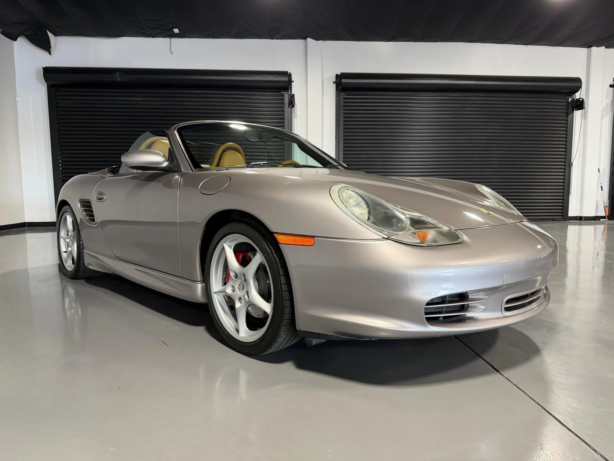 Used 2004 Porsche Boxster S RWD image 2