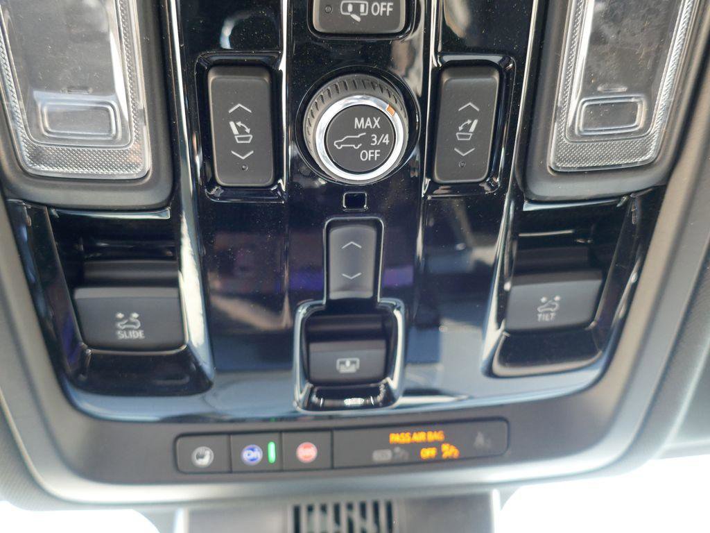 New 2026 GMC Yukon XL Elevation w/ Elevation Premium Package AWD/4WD image 29