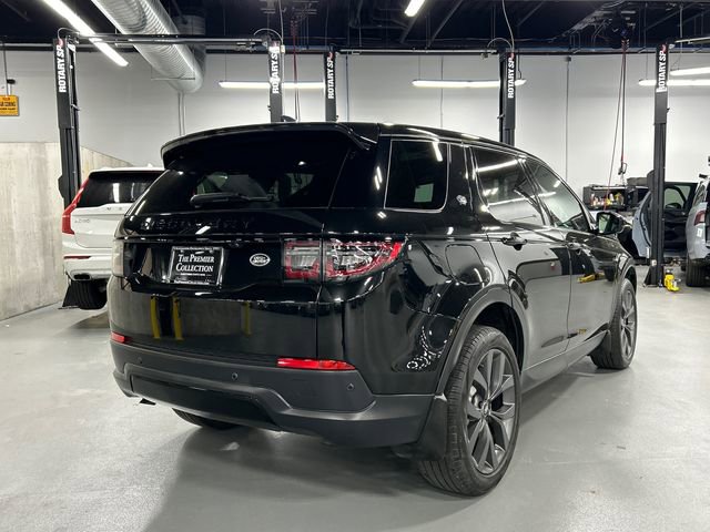 Used 2023 Land Rover Discovery Sport SE AWD/4WD image 2