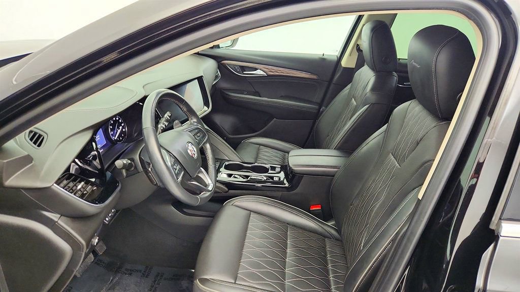 Used 2022 Buick Envision Avenir w/ Technology Package II image 20