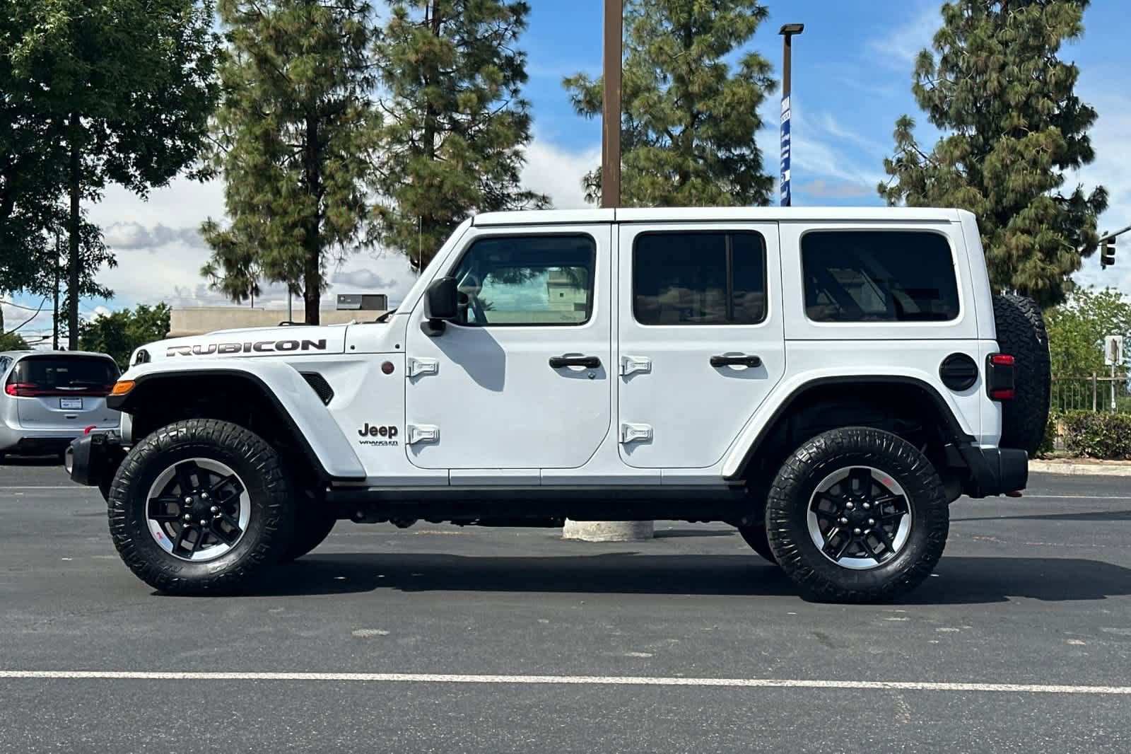 Used 2018 Jeep Wrangler Unlimited Rubicon AWD/4WD image 5