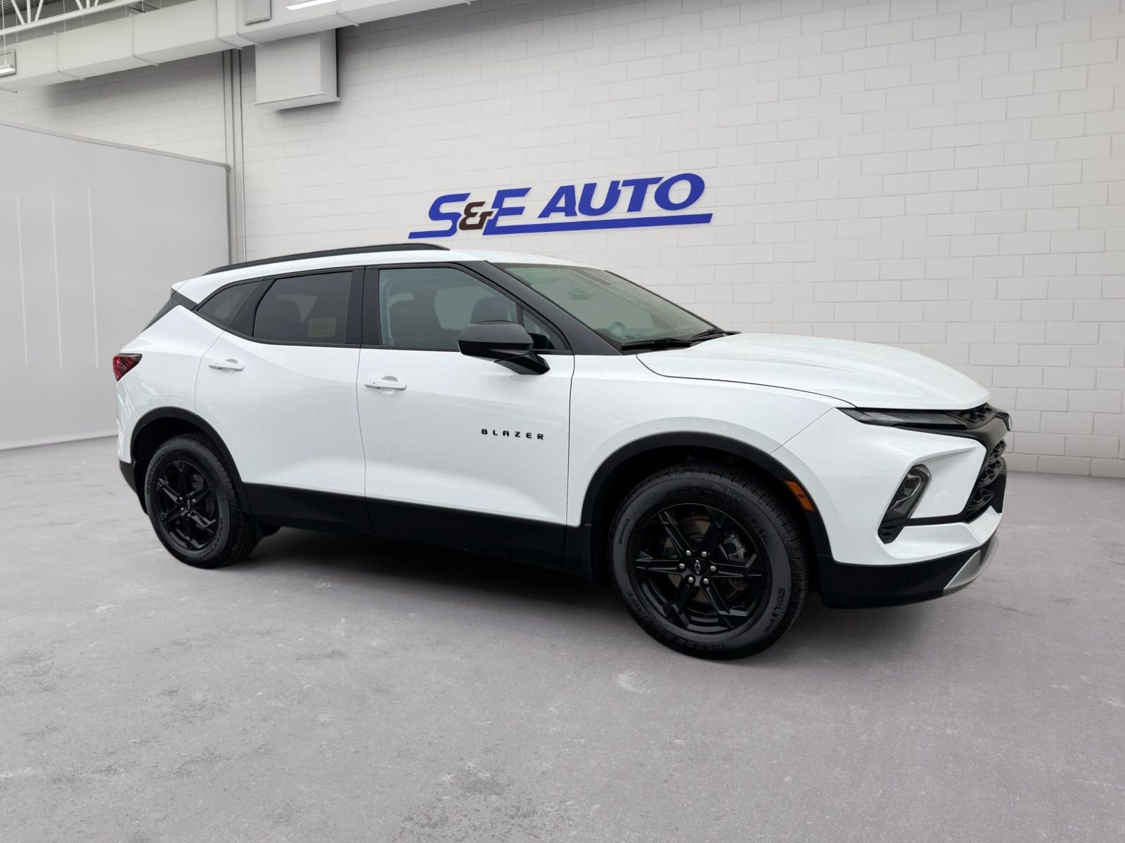 Used 2023 Chevrolet Blazer LT w/ Midnight/Sport Edition AWD/4WD image 7