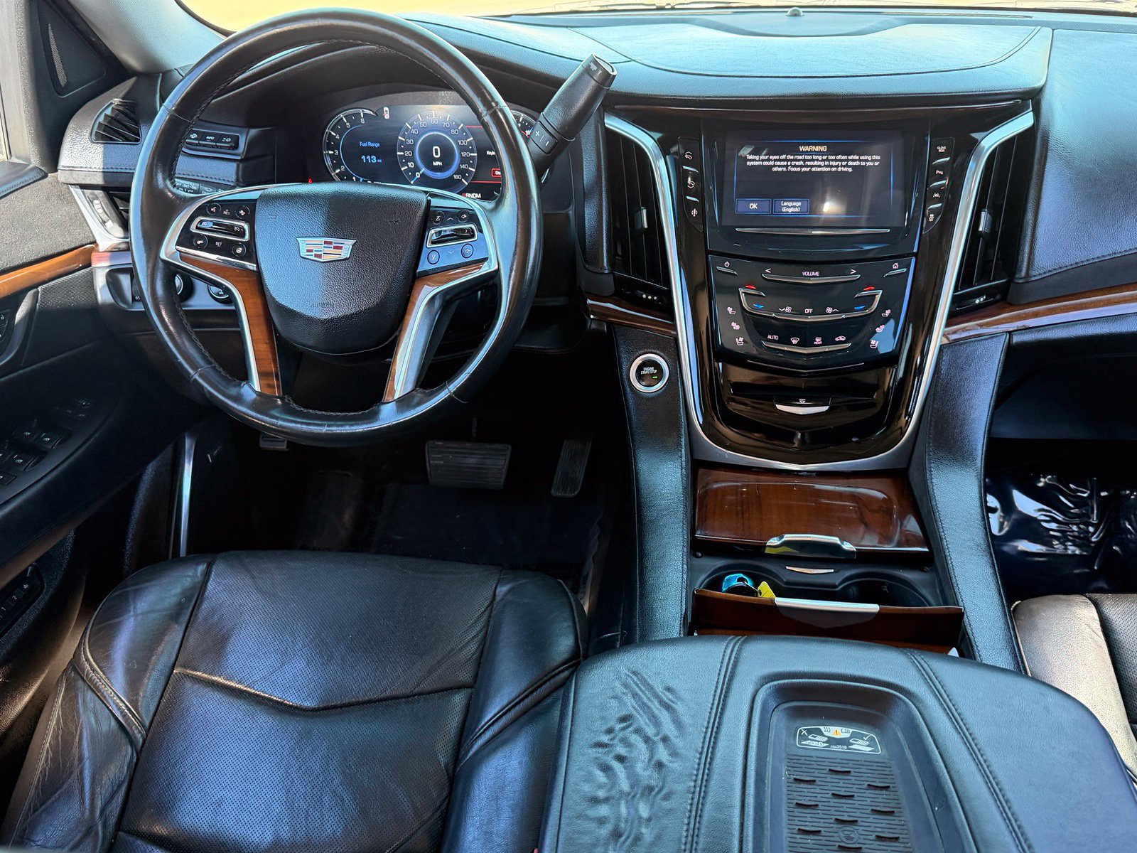 Used 2016 Cadillac Escalade Luxury AWD/4WD image 16