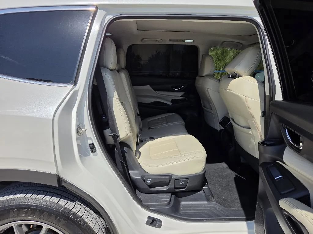 Used 2020 Subaru Ascent Premium w/ Sport Package AWD/4WD image 20