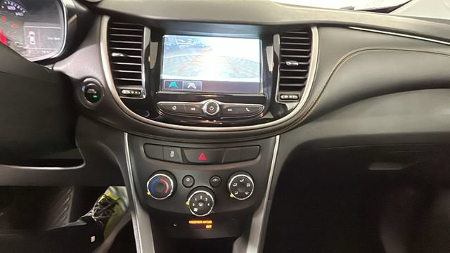 Used 2017 Chevrolet Trax LT w/ LT Convenience Package FWD image 25