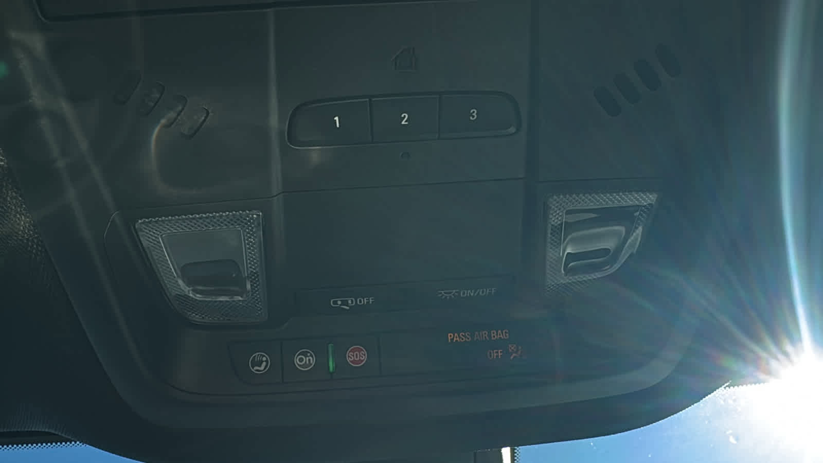 Used 2022 Buick Enclave Premium w/ Surround and Sites Package image 22