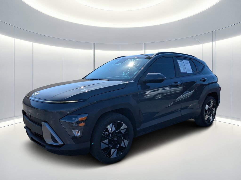 Used 2025 Hyundai Kona SEL image 8