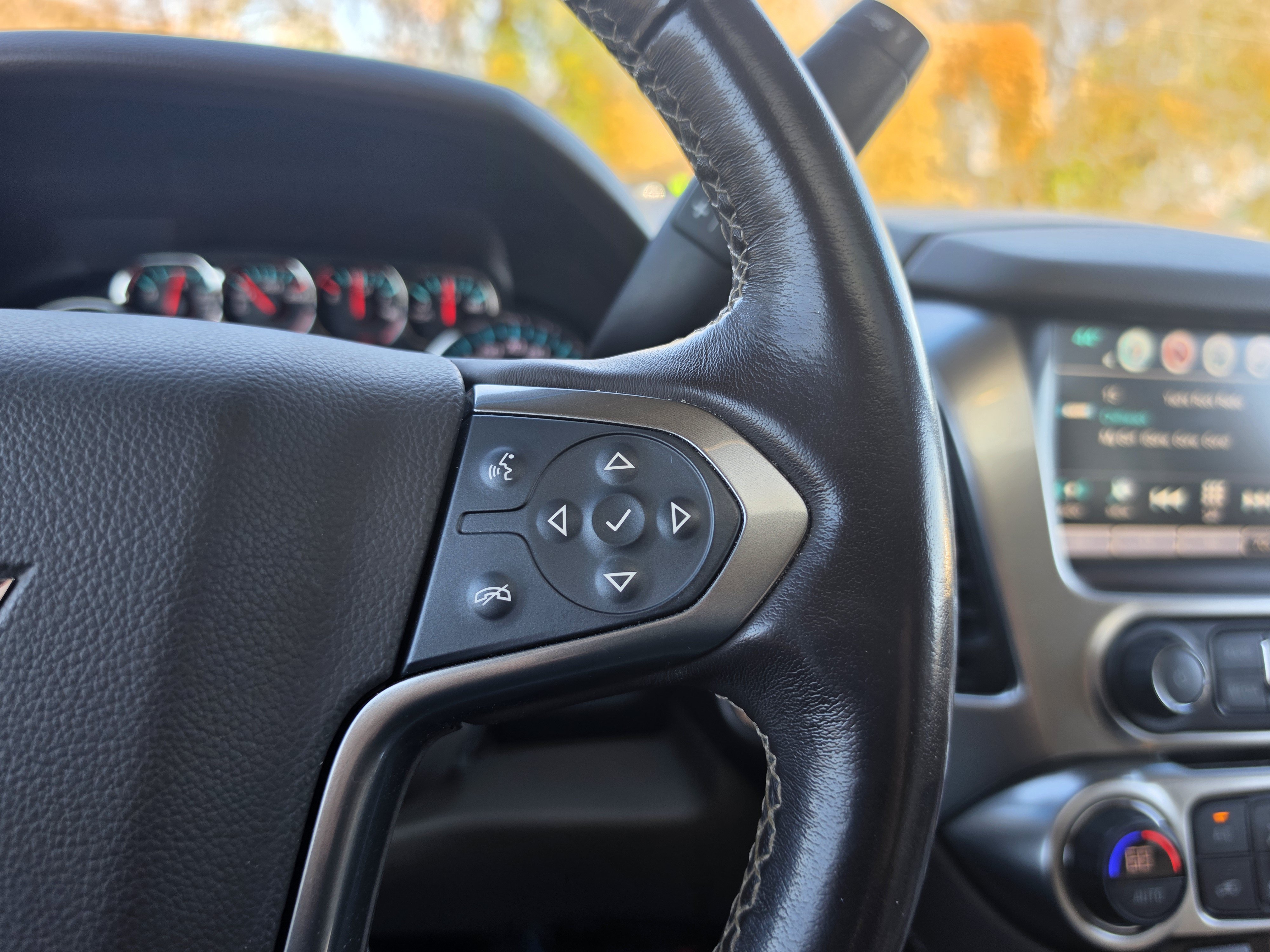Used 2019 Chevrolet Tahoe LT AWD/4WD image 24