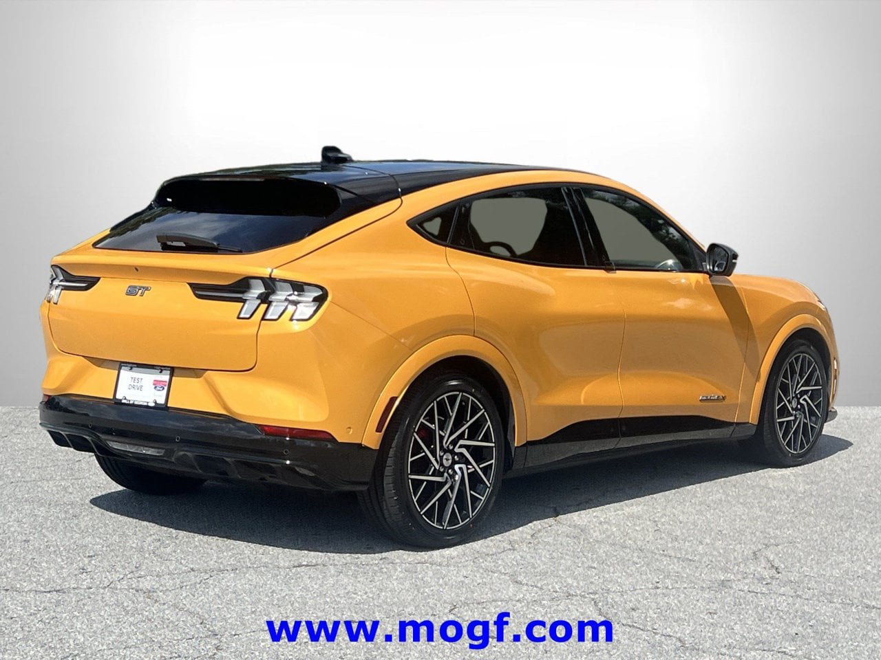 Used 2022 Ford Mustang Mach-E GT w/ GT Performance Edition AWD/4WD image 3
