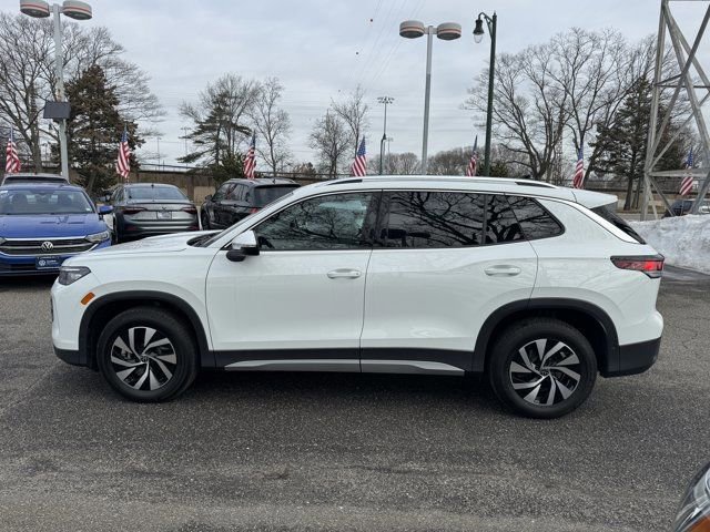 Used 2025 Volkswagen Tiguan S AWD/4WD image 8
