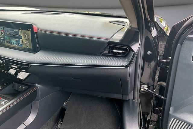 Certified 2025 Nissan Kicks SR FWD image 25