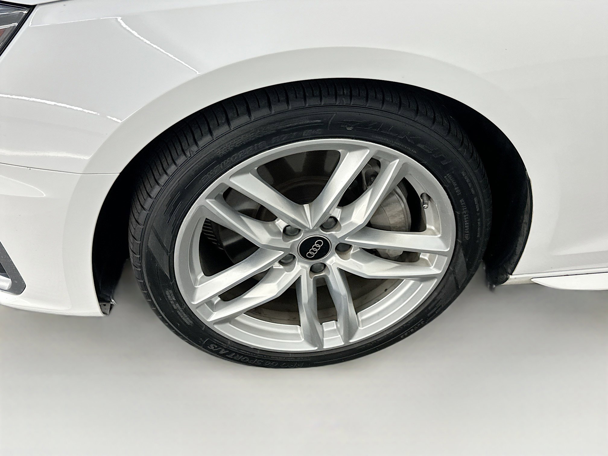 Used 2023 Audi A4 2.0T Premium Plus image 11