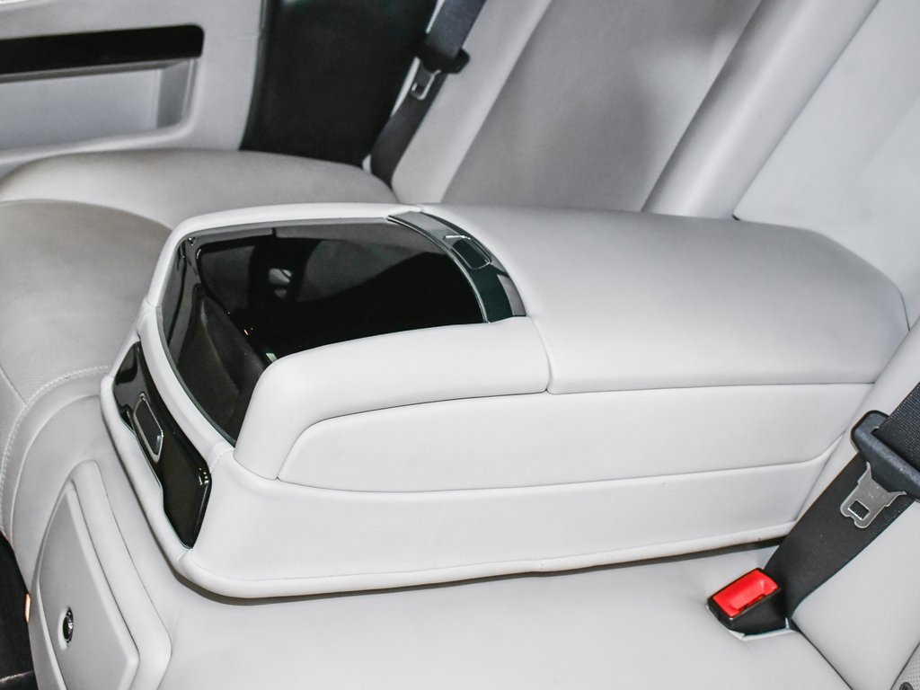 Used 2018 Rolls-Royce Ghost image 50