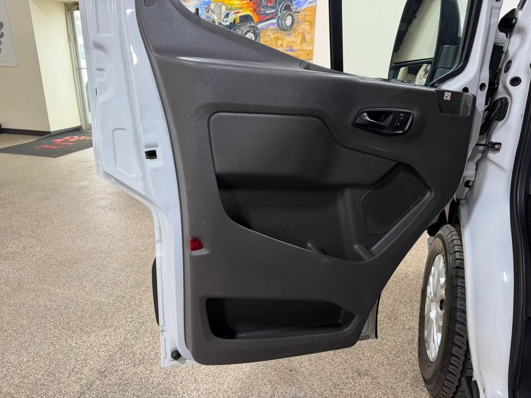 Used 2020 Ford Transit 350 XLT RWD image 15