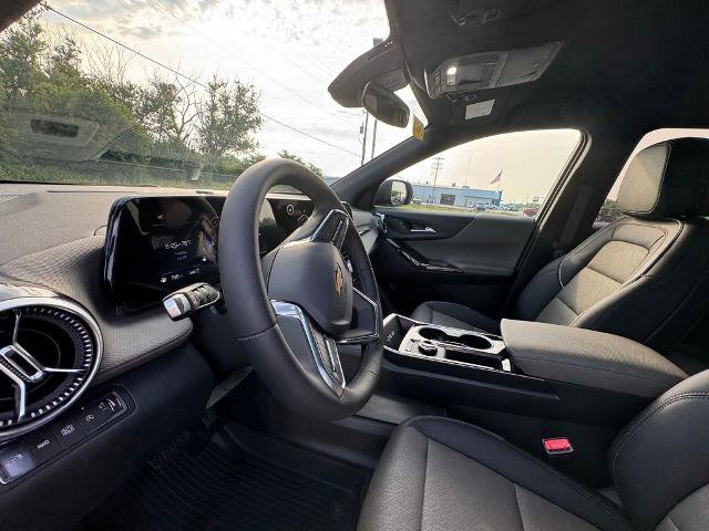 New 2026 Chevrolet Equinox LT w/ Convenience Package II image 21