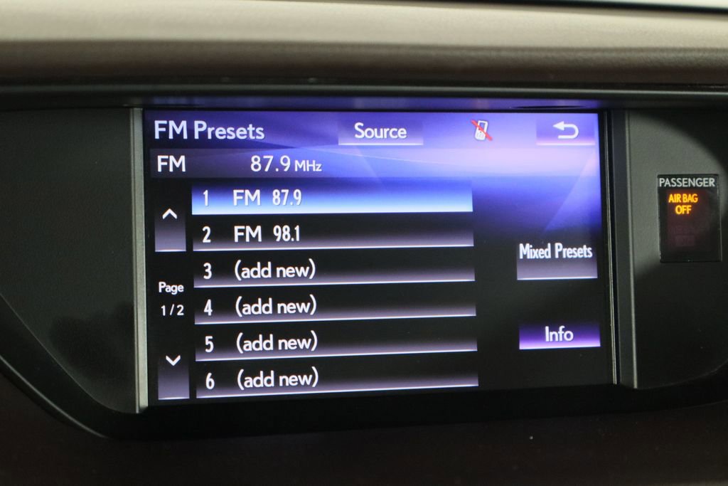 Used 2018 Lexus ES 350 w/ Navigation System Package image 29