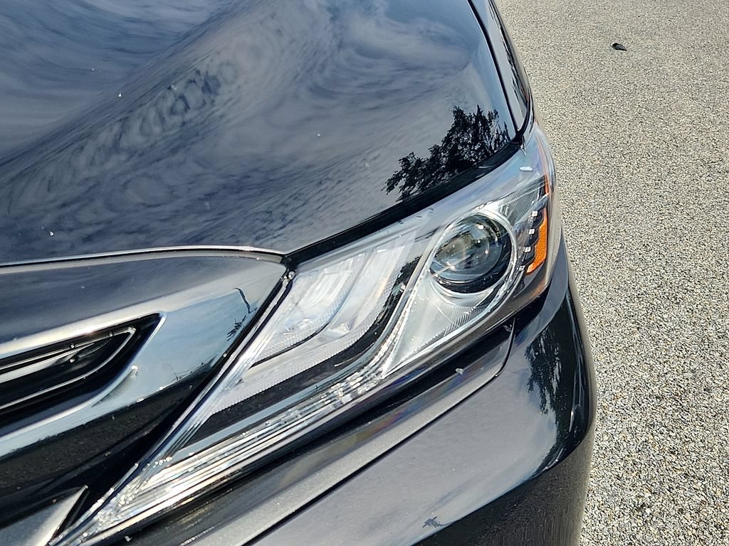 Used 2024 Toyota Camry XSE FWD image 9