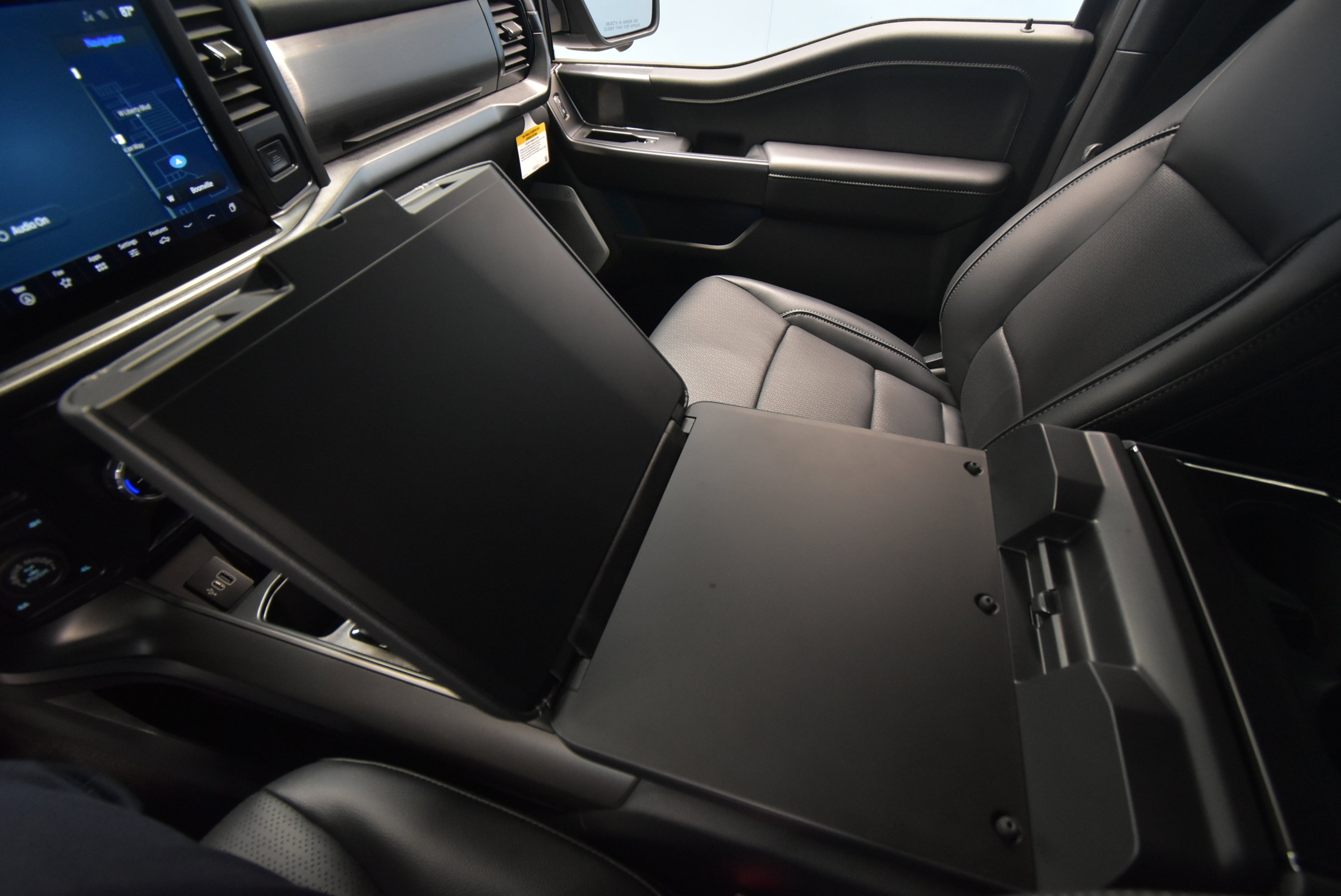 New 2025 Ford F150 Lariat w/ Equipment Group 502A High image 30