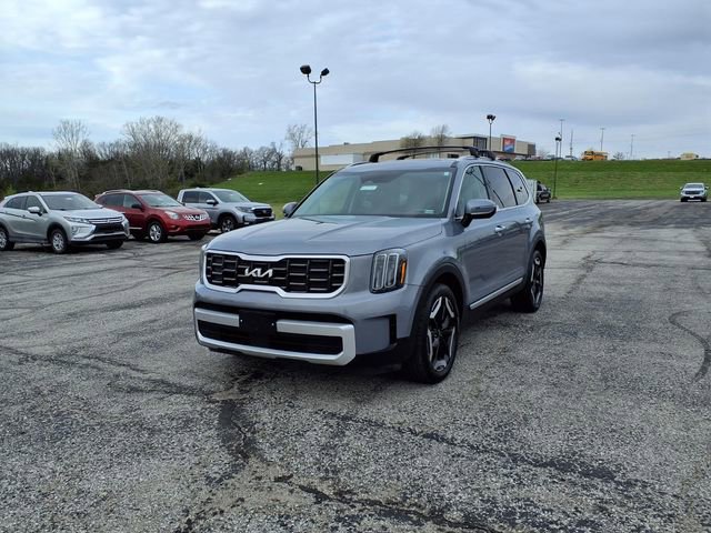 Used 2025 Kia Telluride S image 47