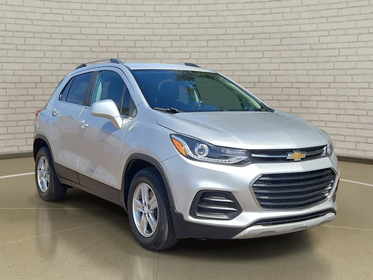 Used 2019 Chevrolet Trax LT FWD image 3
