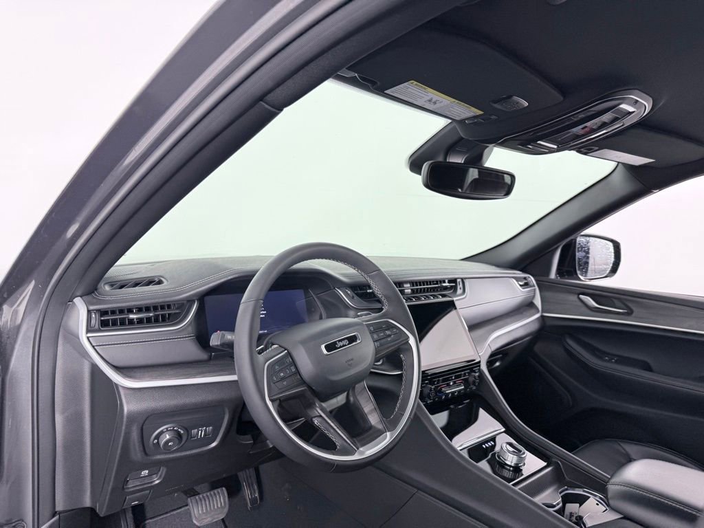 Used 2024 Jeep Grand Cherokee Limited w/ Trailer Tow Package image 24