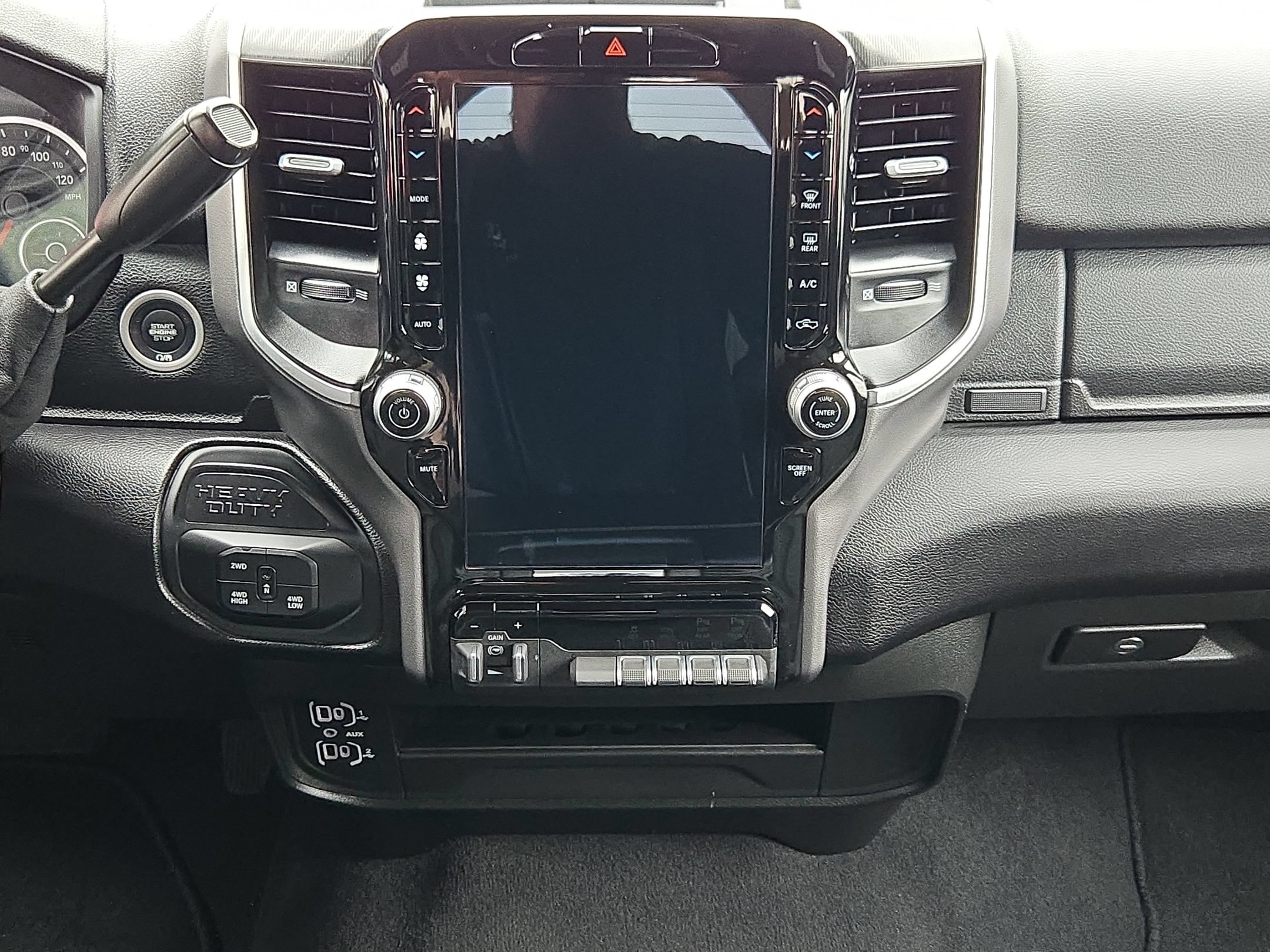 Used 2025 RAM 2500 Big Horn AWD/4WD image 16