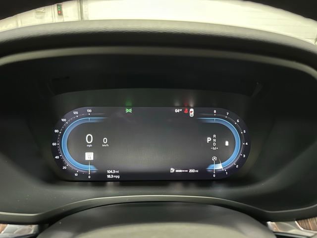 Used 2023 Volvo V60 B5 Cross Country Plus image 14