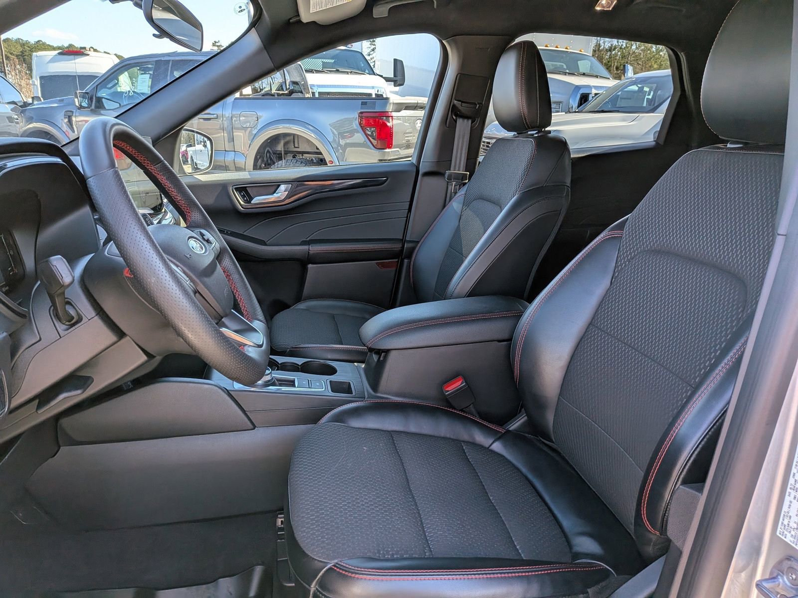 Certified 2023 Ford Escape ST-Line Select w/ Tech Pack #1 image 23