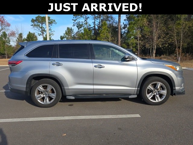 Used 2016 Toyota Highlander Limited image 3