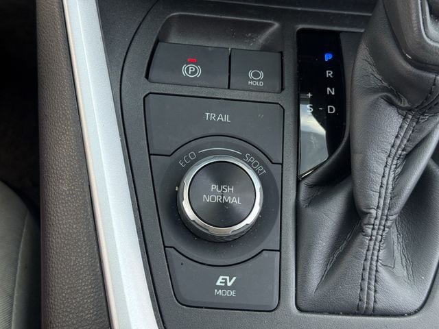 Used 2023 Toyota RAV4 XLE w/ Convenience Package AWD/4WD image 22