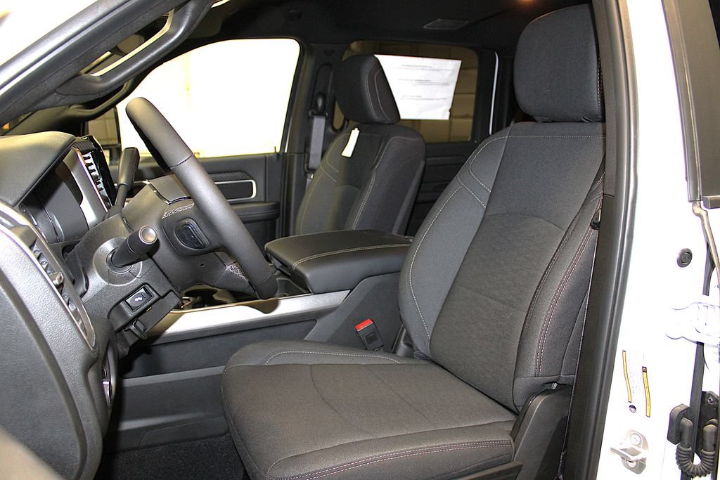 New 2026 RAM 2500 Big Horn AWD/4WD image 27
