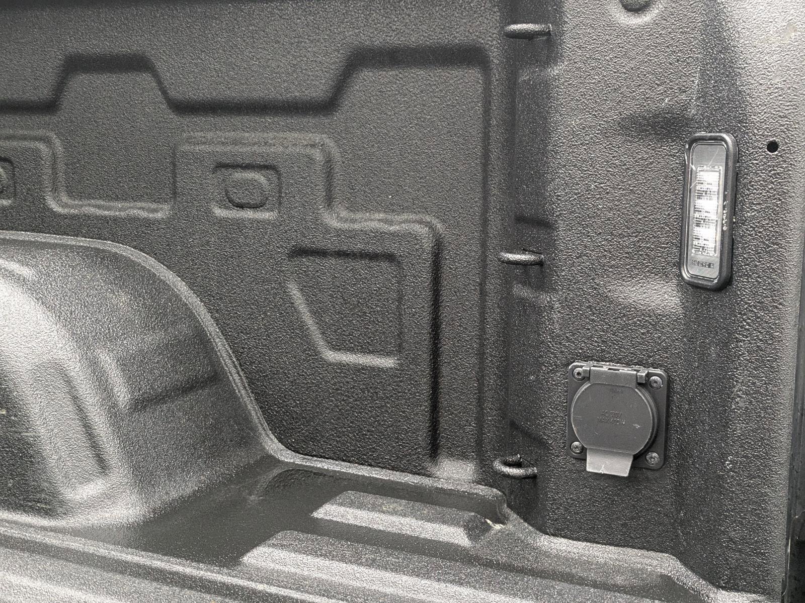 Used 2024 Chevrolet Silverado 1500 Custom image 12