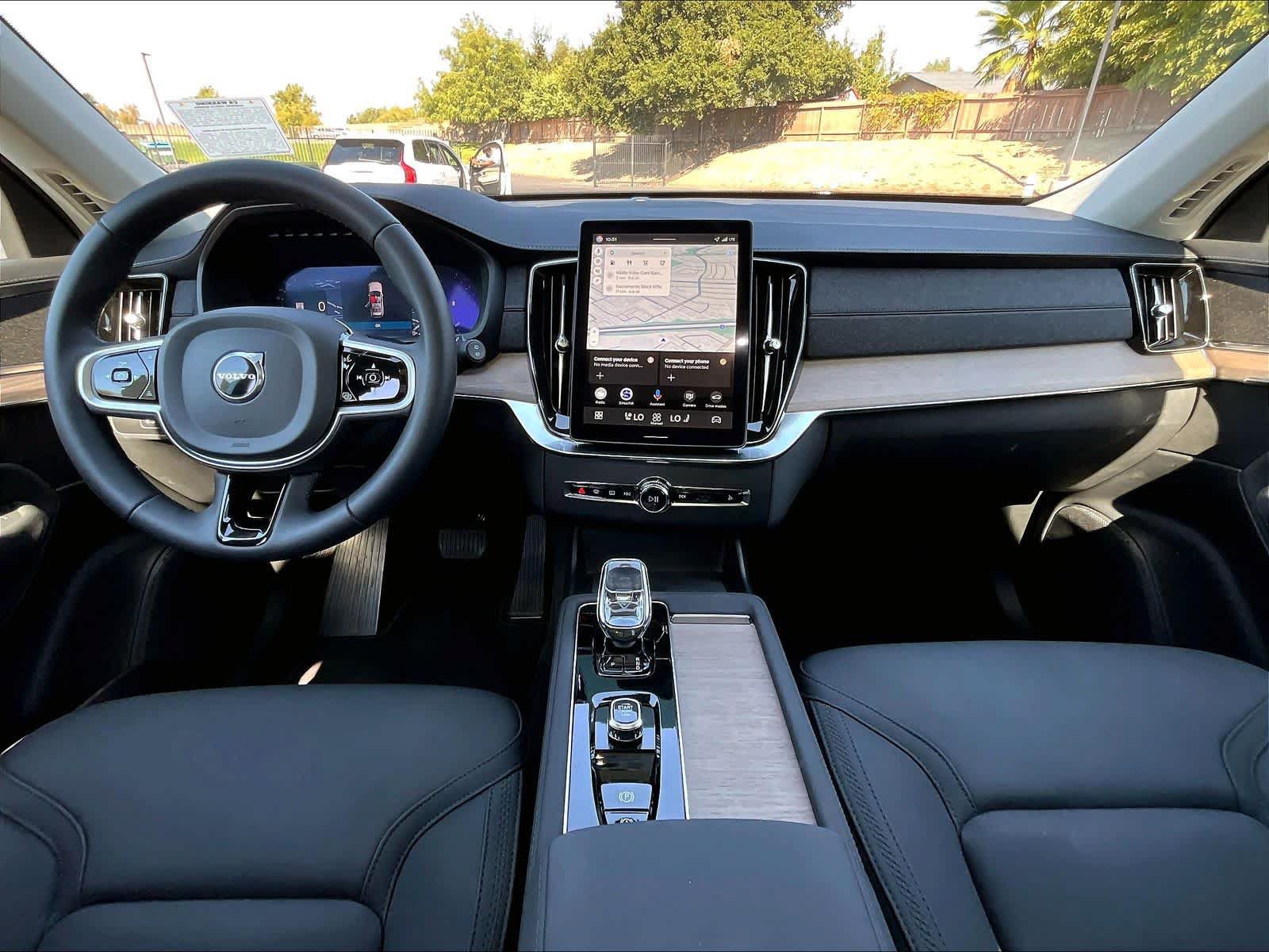 Used 2026 Volvo XC90 B5 Core AWD/4WD image 18