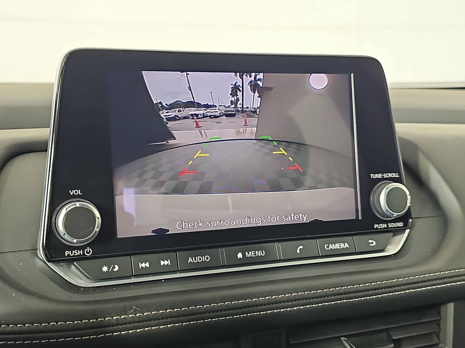 Used 2025 Nissan Rogue S FWD image 21