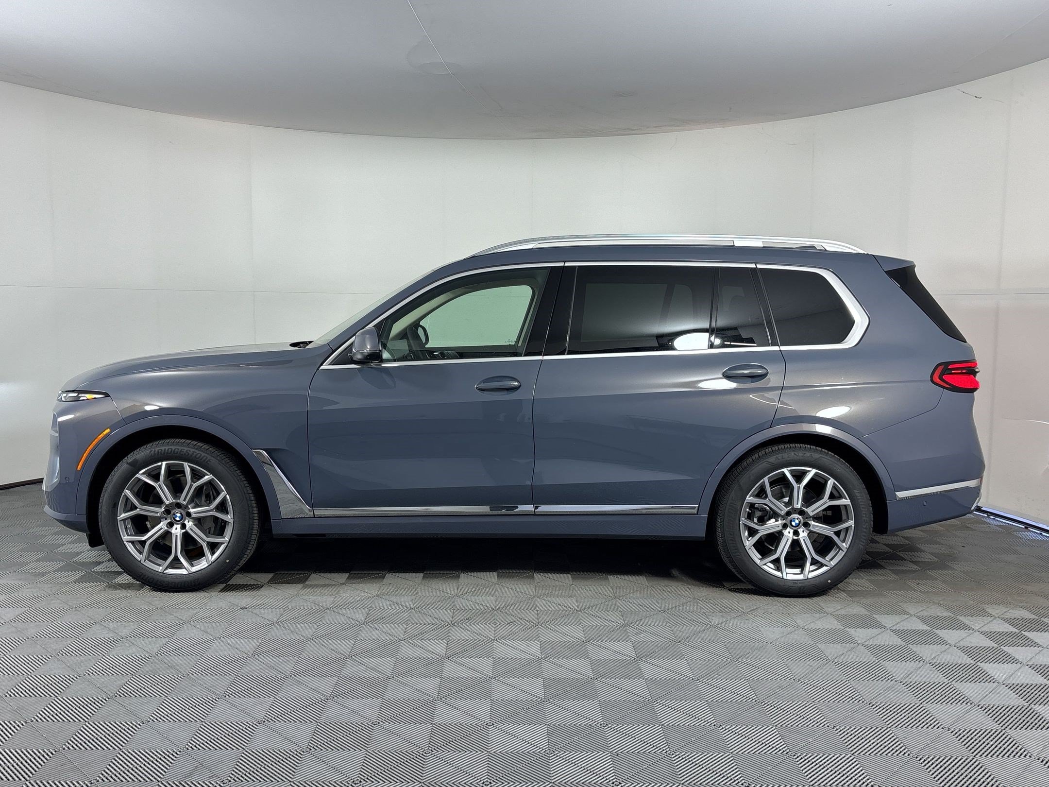 New 2027 BMW X7 xDrive40i AWD/4WD image 2