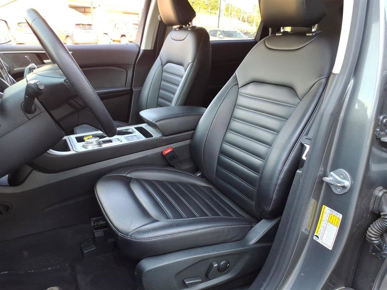 Used 2022 Ford Edge SEL w/ Cargo Accessory Package AWD/4WD image 7