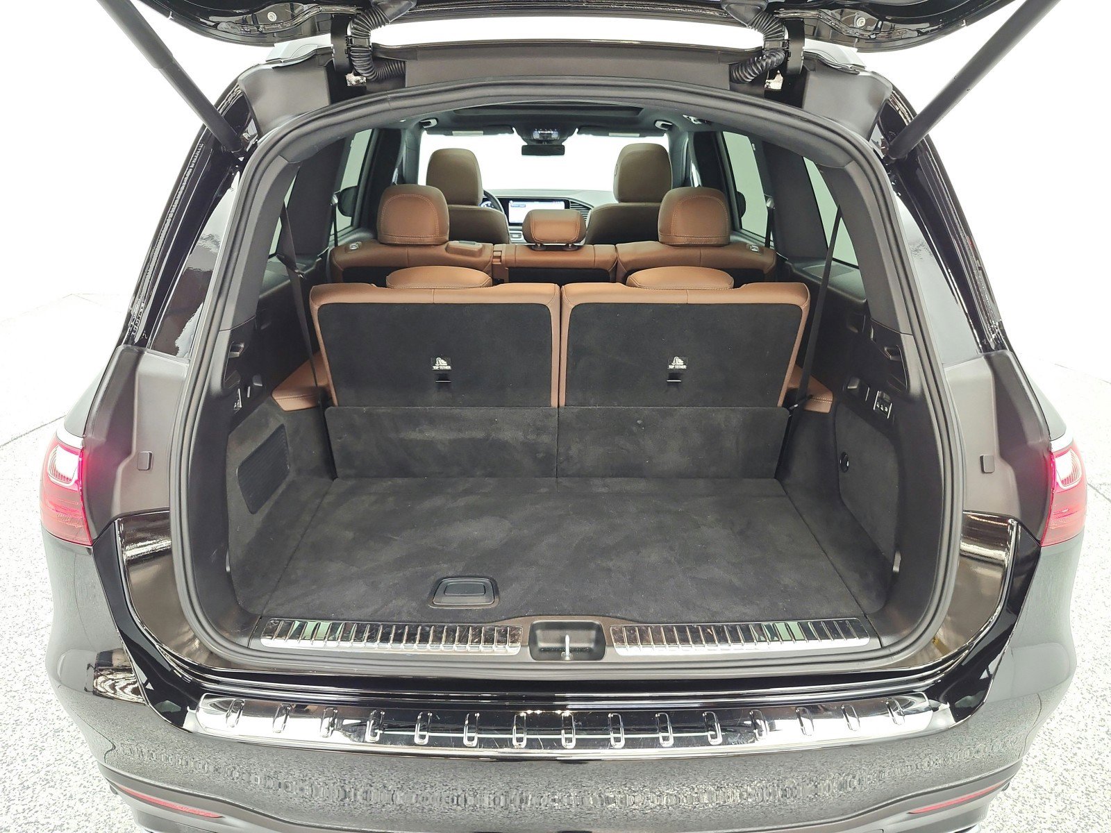 Certified 2024 Mercedes-Benz GLS 450 4MATIC image 23