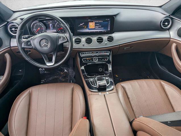 Used 2017 Mercedes-Benz E 300 image 19