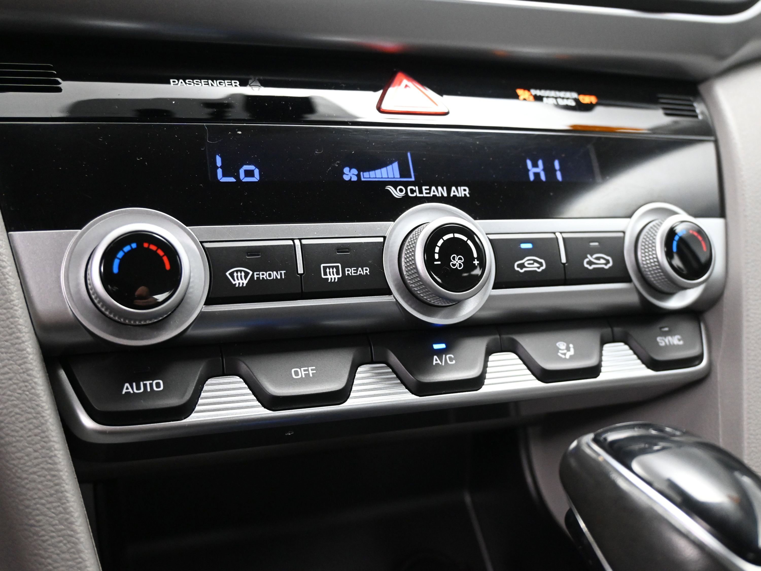 Used 2020 Hyundai Elantra ECO image 14