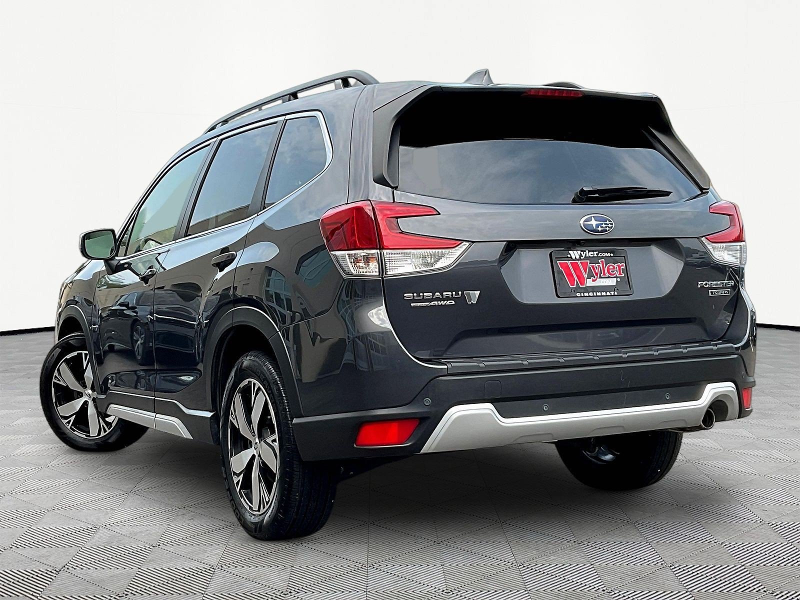 Used 2020 Subaru Forester Touring w/ Popular Package #2 AWD/4WD image 4