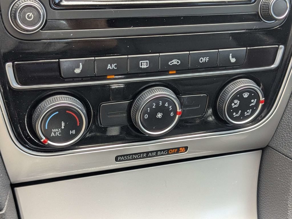 Used 2019 Volkswagen Passat 2.0T Wolfsburg FWD image 22