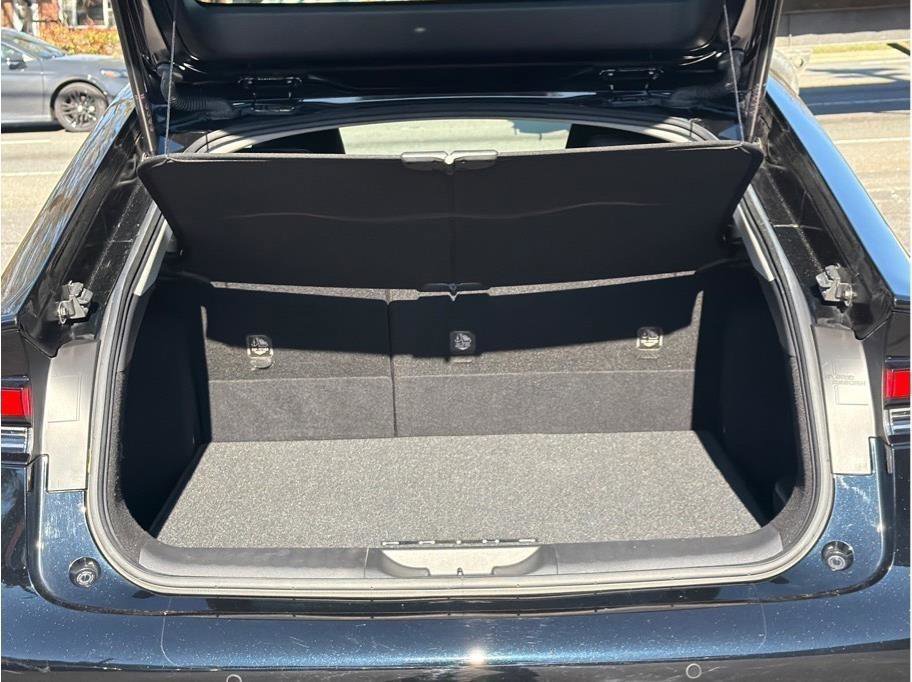 Used 2024 Toyota Prius XLE image 7