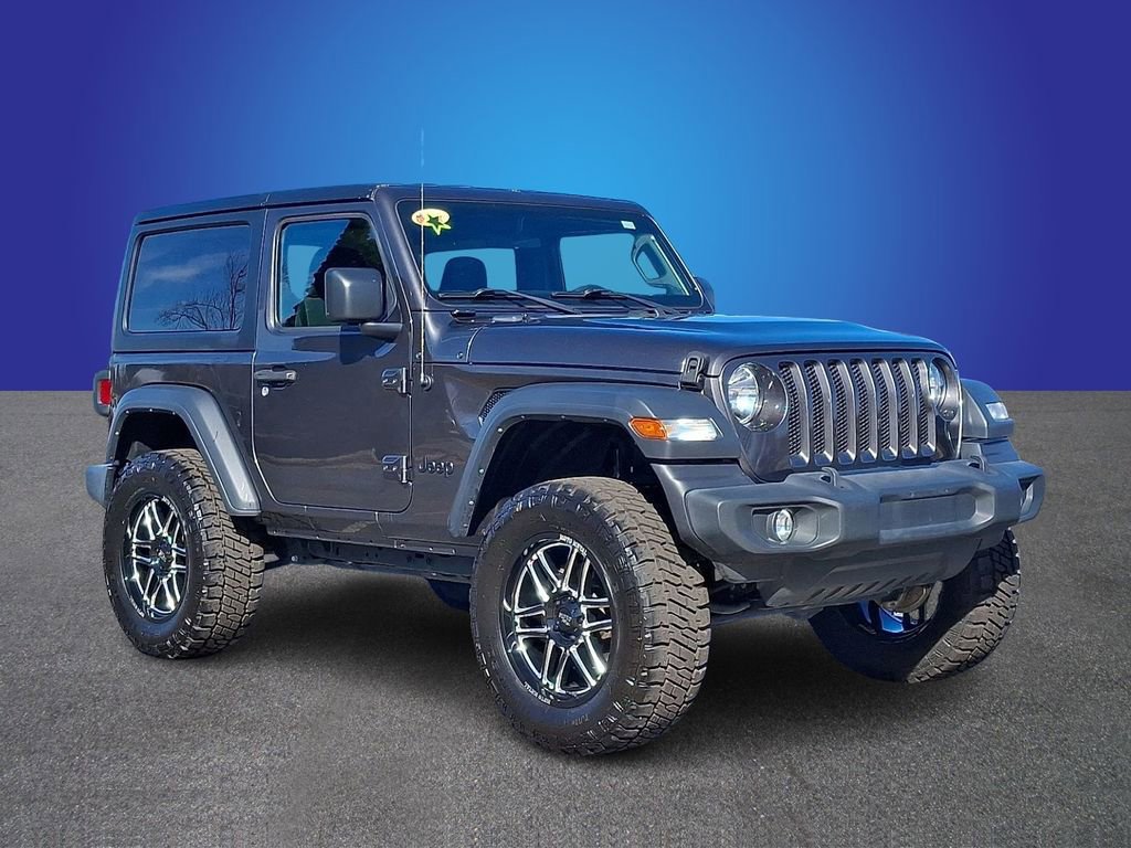 Used 2023 Jeep Wrangler Sport image 3