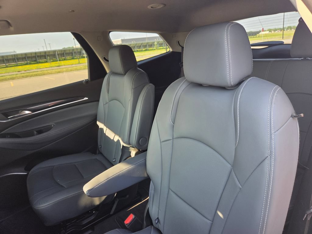 Used 2020 Buick Enclave Essence AWD/4WD image 47