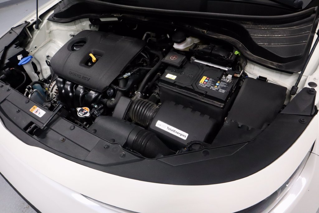 Used 2023 Kia Soul LX w/ LX Technology Package FWD image 17