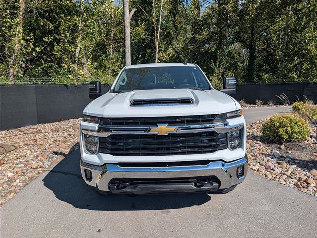 Used 2024 Chevrolet Silverado 2500 LT w/ Convenience Package AWD/4WD image 8