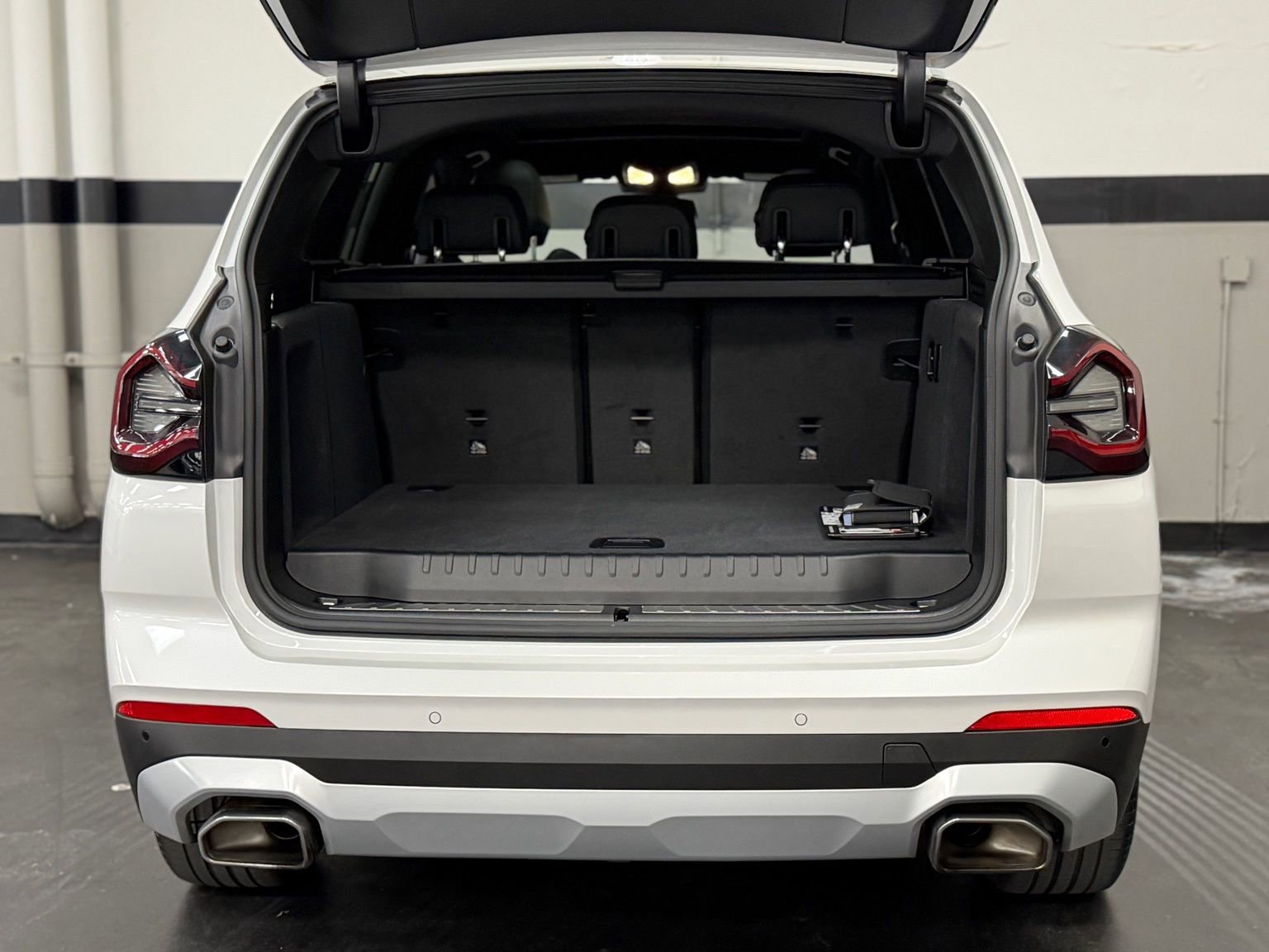 Used 2023 BMW X3 xDrive30i w/ Convenience Package w/ZPA image 16