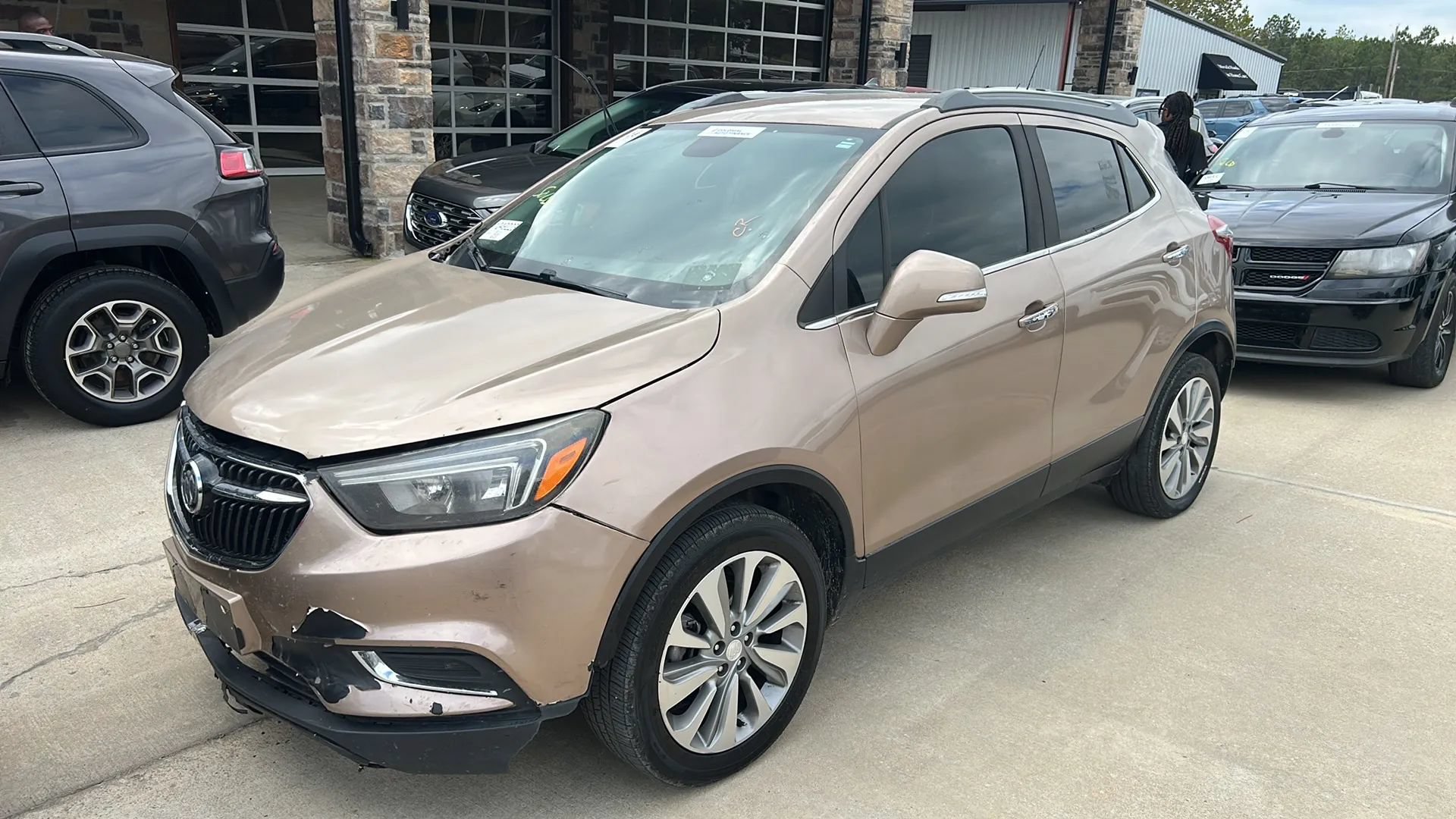 Used 2018 Buick Encore Preferred FWD image 1